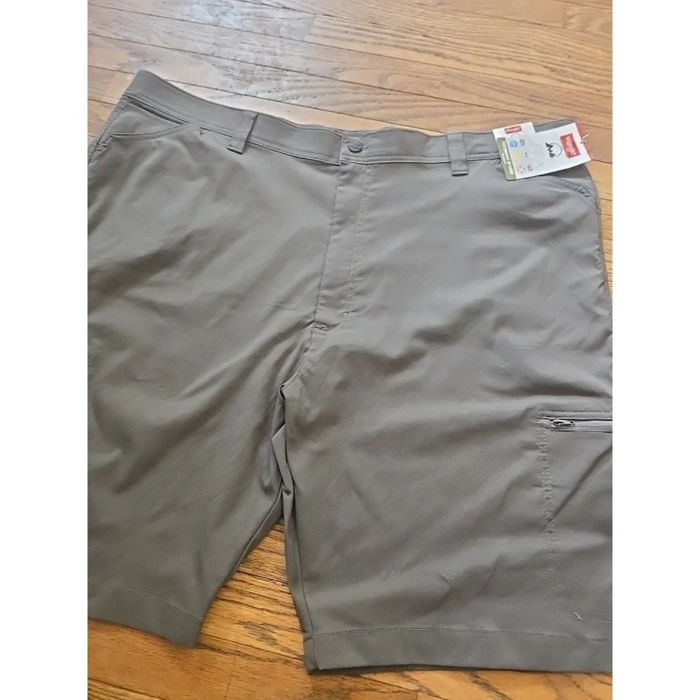Read Wrangler Shorts 48 Mens Performance Zip Cargo Grey New W Tag Relaxed Fit